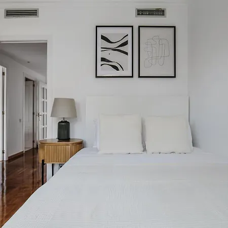 Appartamento Blueground Pedralbes Pool Garden Ac Bcn-175